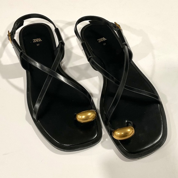ZARA Flat Strap Sandal Black Gold Tone Toe Ornament Size EU 37 - Picture 1 of 9